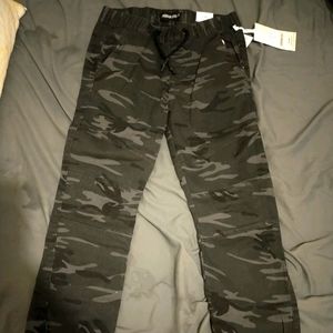Sovereign camo pants